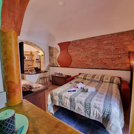 Theo's House By World * Cefalu