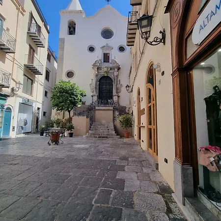 Theo's House By World 아파트